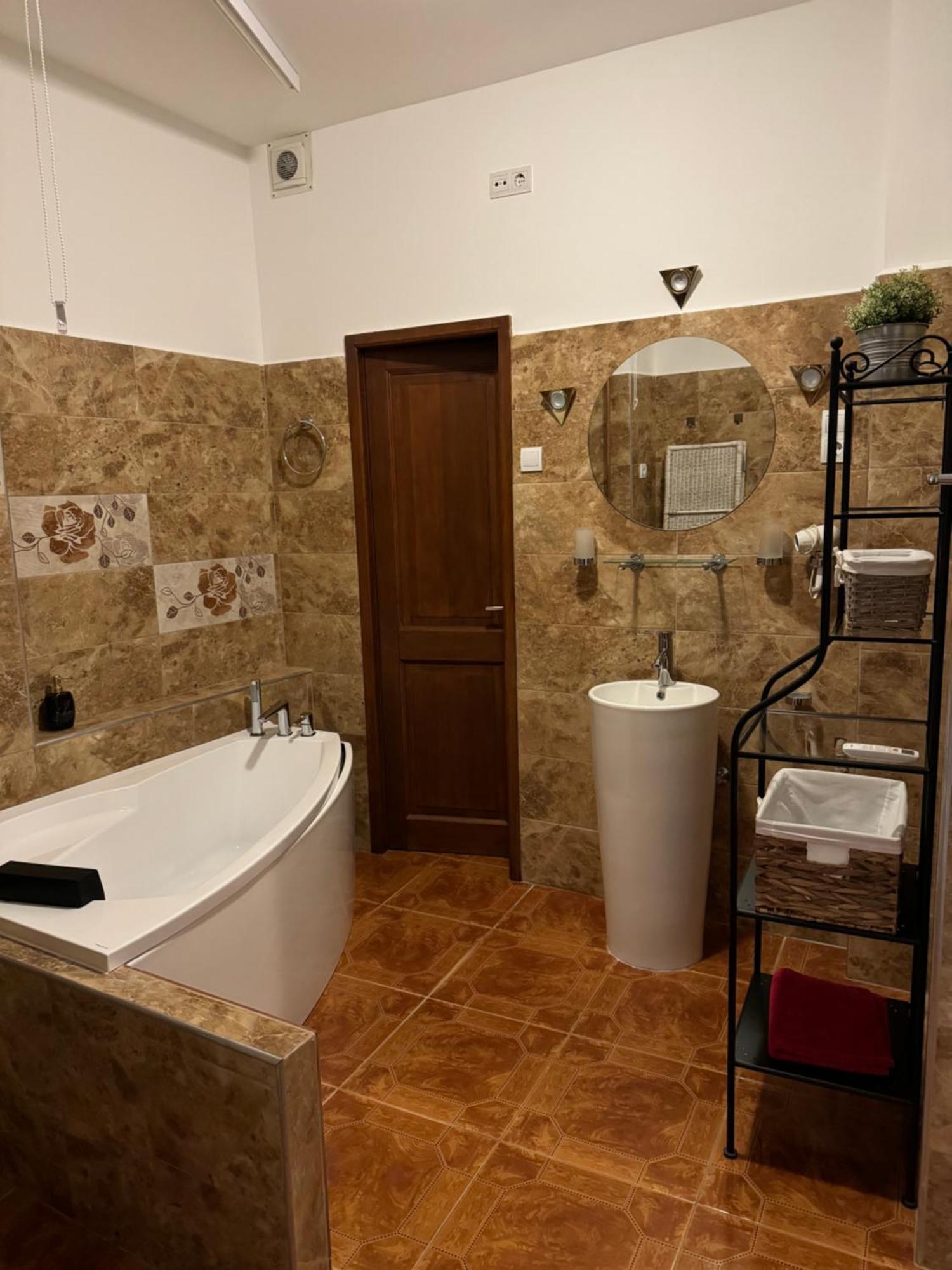 Romantic Centrum Apartman Budapest Luaran gambar