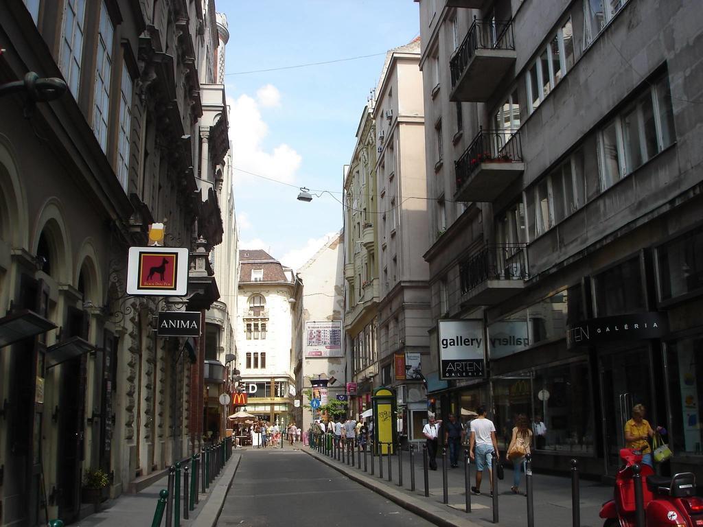 Romantic Centrum Apartman Budapest Luaran gambar